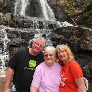 Meet your Posher, Debby